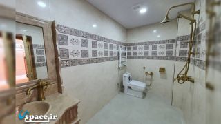 نمای سرویس بهداشتی اتاق گلزار هتل سنتی گل آرا - اصفهان
